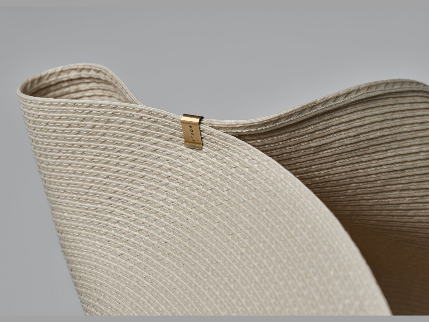 Lapel Vase – Shapeable Washable Vase/ L
