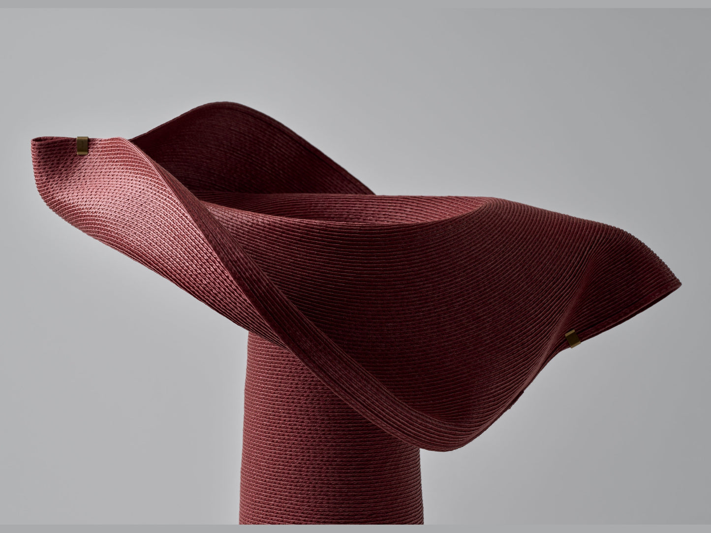 Lapel Vase – Shapeable Washable Vase/ L